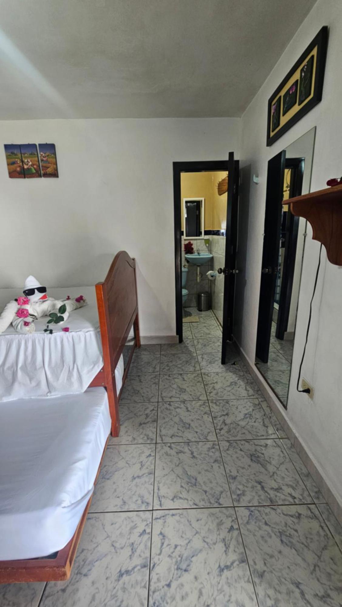 San CristóbalFlor'S Houseアパートメント エクステリア 写真